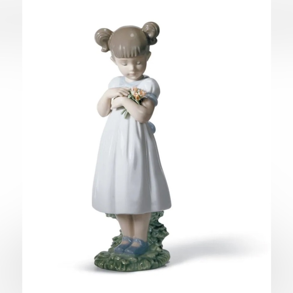 Lladro Flowers For Mommy #010.08021 Mothers Day Gift!